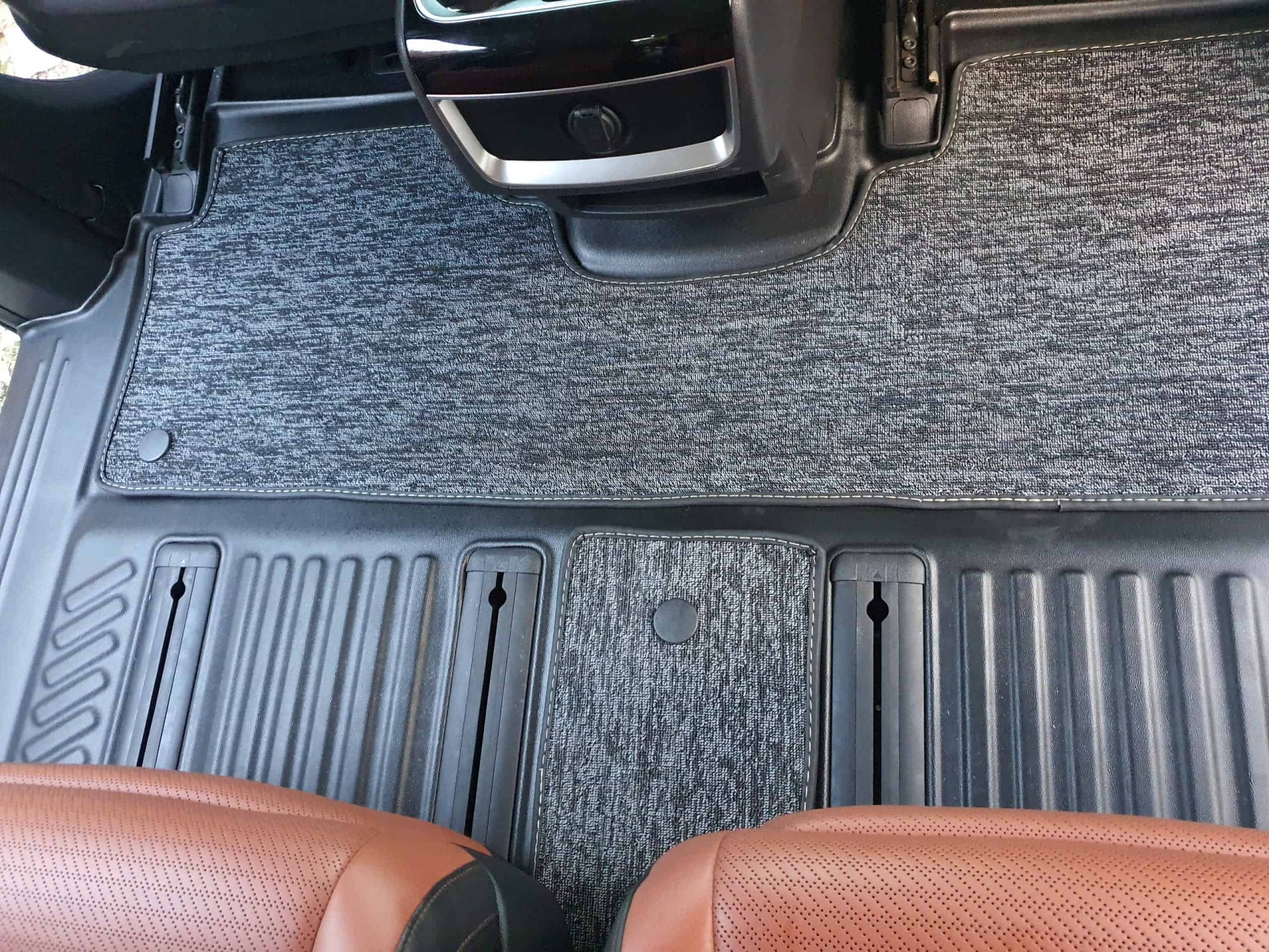 Thảm lót sàn ô tô TPE xe Kia Carnival 2021-2025